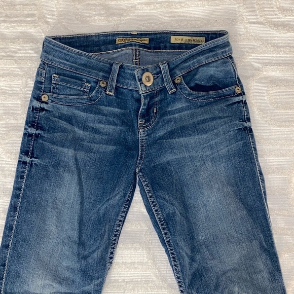 Guess Skinny Low Rise Jeans - Picture 9 of 9